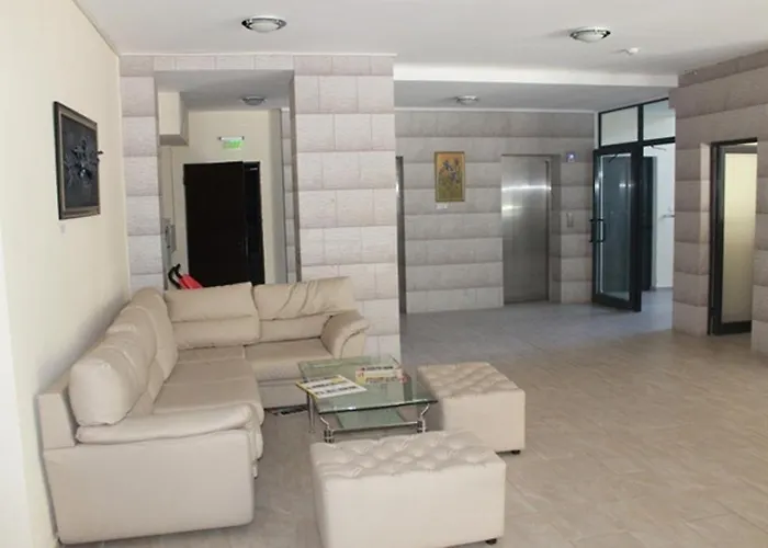 Dilov In Yalta Sables d'or