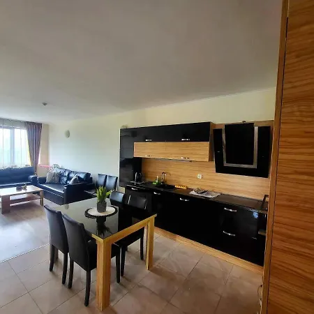 Dilov In Yalta Apartament *