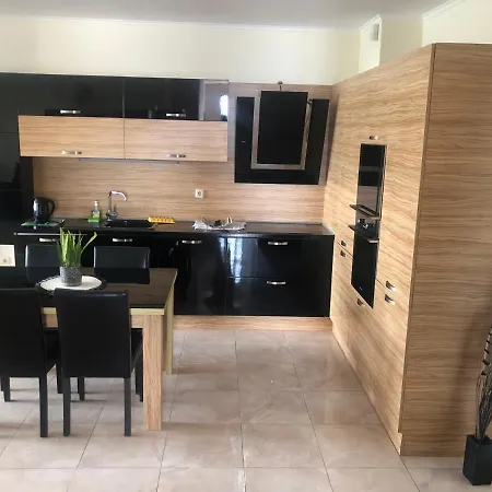 дилов в ялта комплекс Златни пясъци