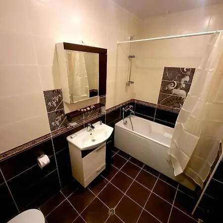 Dilov In Yalta Apartment Golden Sands