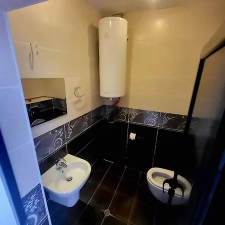 Dilov In Yalta Apartment Golden Sands