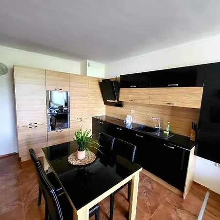 Dilov In Yalta Apartment Golden Sands