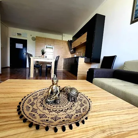 Dilov In Yalta Apartment Golden Sands