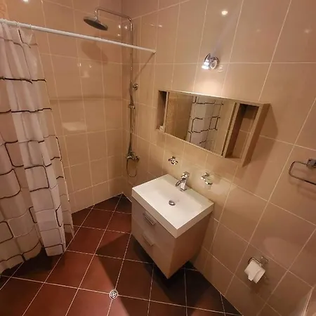 Dilov In Yalta Apartment Golden Sands