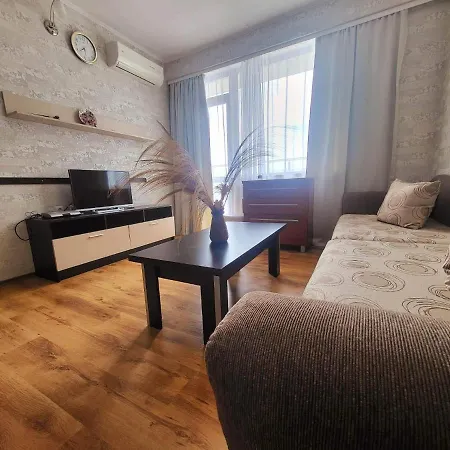 Apartament Dilov In Yalta Złote Piaski