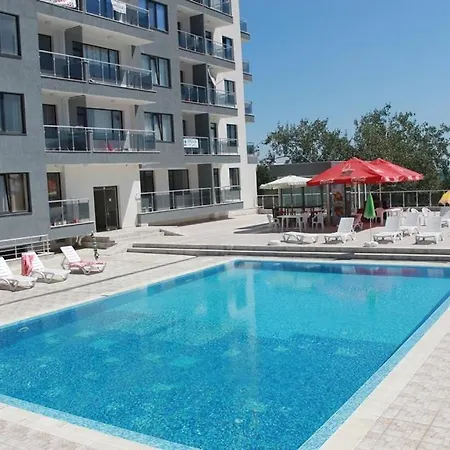 дилов в ялта комплекс *